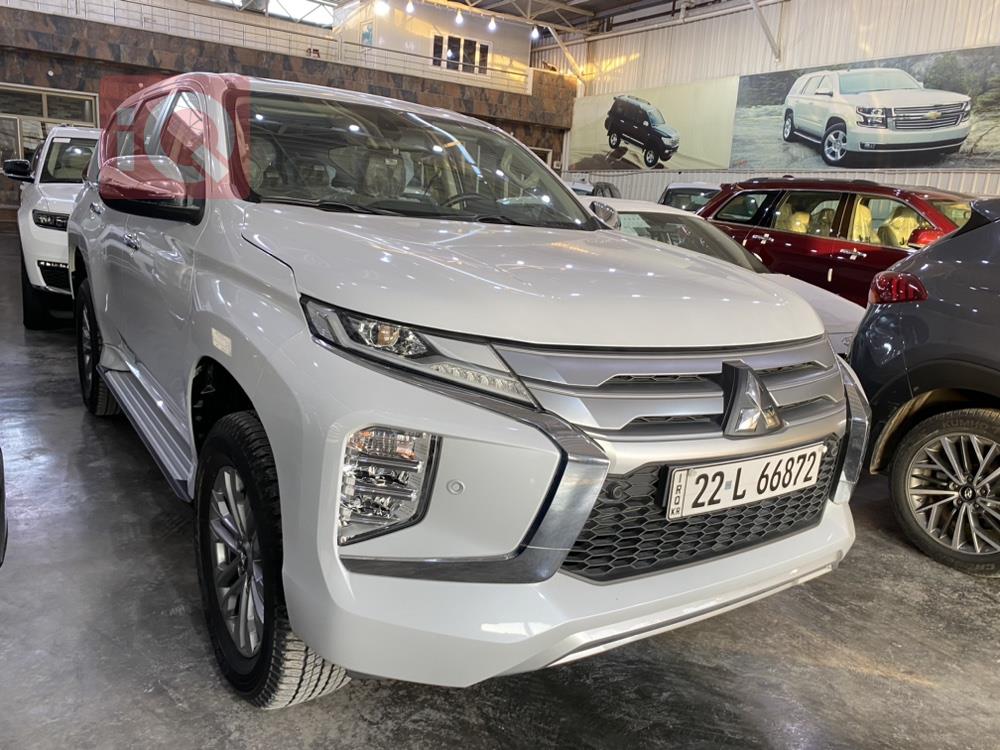 ميتسوبيشي باجيرو سبورت